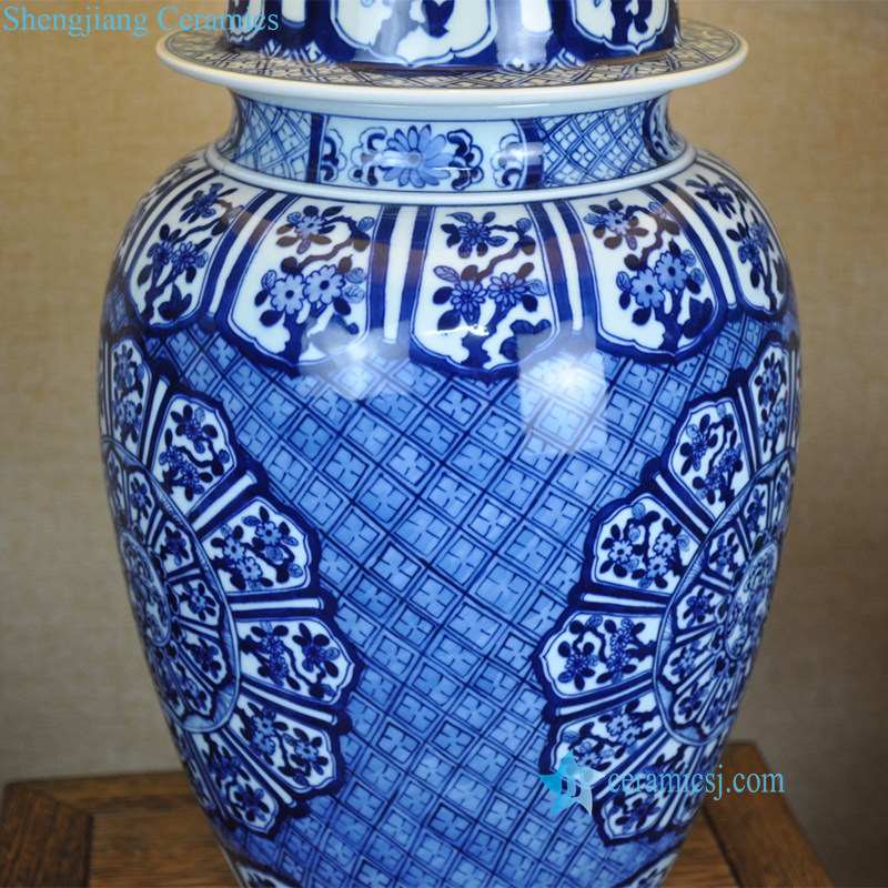 blue and white flower pattern ceramic lamp