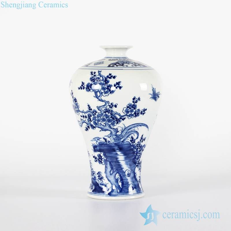 traditional style blue and white China style royal ceramic Meiping vase