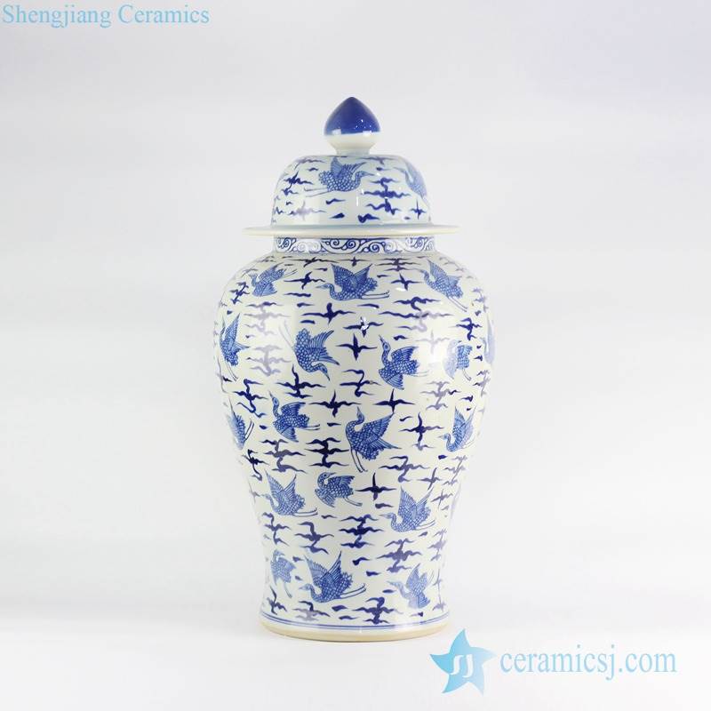 China ceramic  hand paint  blue and white crane pattern home decor jar