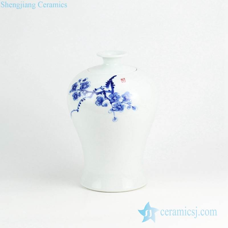 Handmade  cherry blossom pattern blue and white porcelain collectible jar