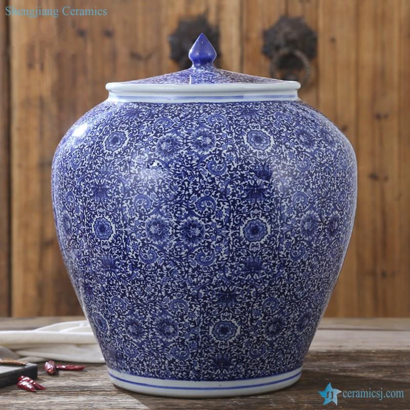 RZAP04-B Blue and white handmade floral pattern large volume porcelain  water jar