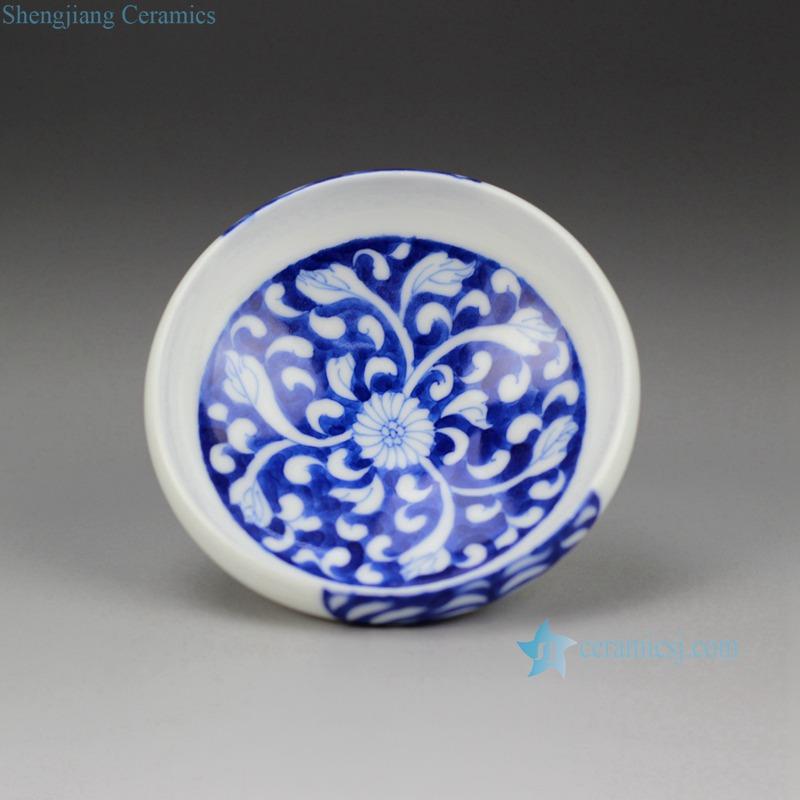 Oriental style handmade  blue and white flower  pattern round ceramic tea cup