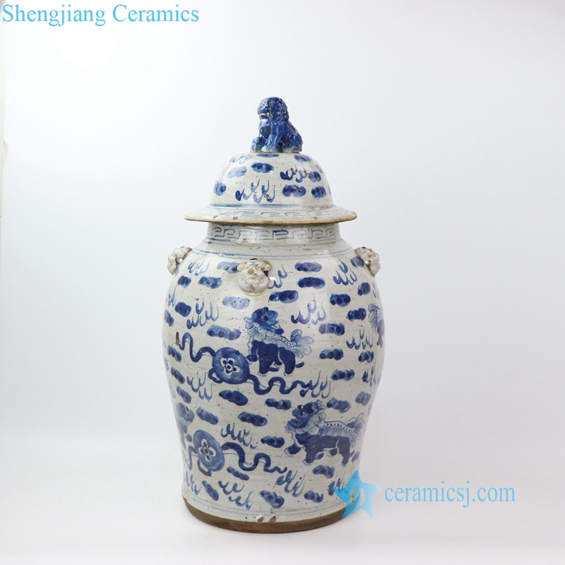 old fashion floral pattern porcelain jar