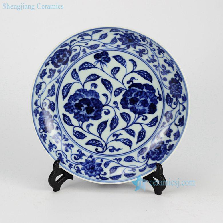 Handmade  blue and white floral pattern ceramic round porcelian dishes wholesale 