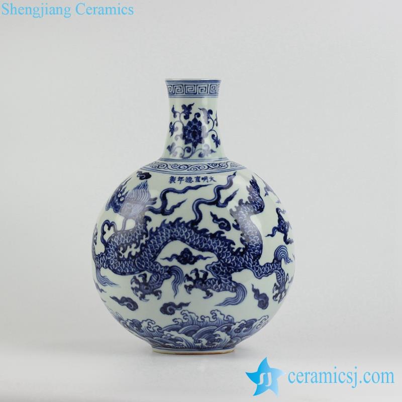 Ming Dynasty antique vase handmade  blue and white fire dragon pattern porcelain  globular vase