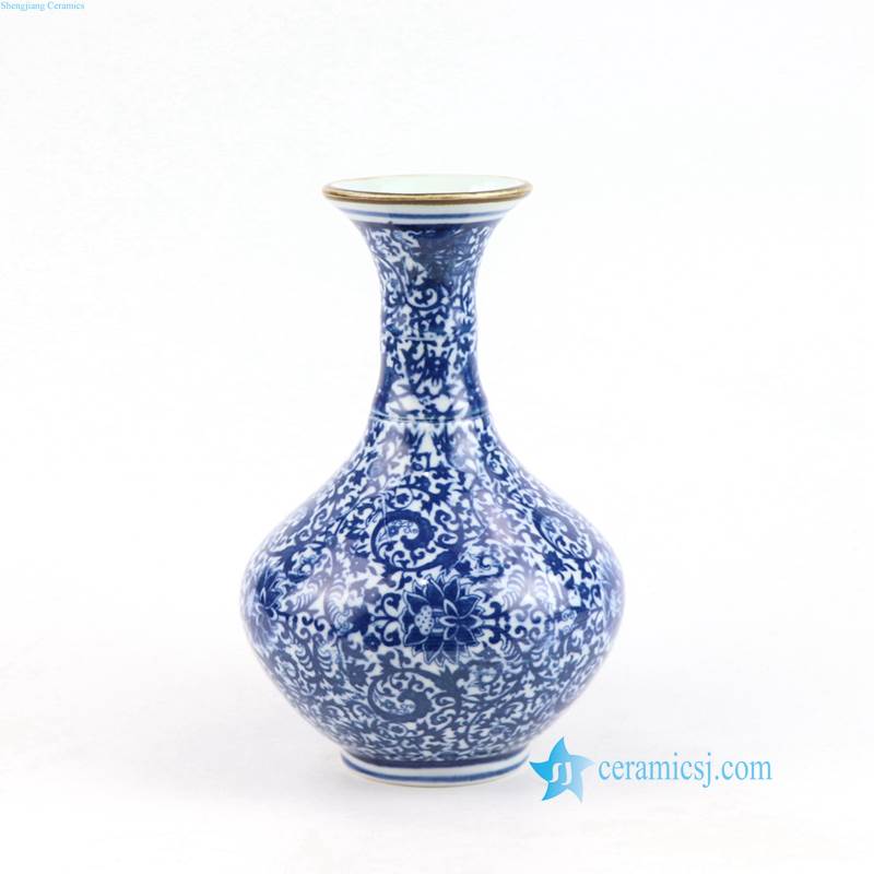 blue and white flower pattern Jingdezhen porcelain vase 