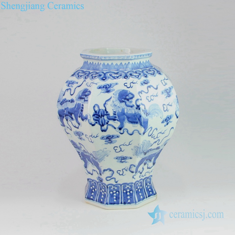 lion playing silk ball pattern porcelian vase