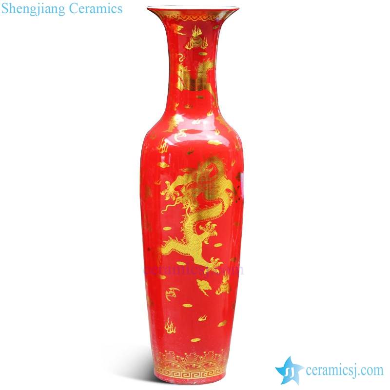 Tall ceramic vase with dragon pattern 