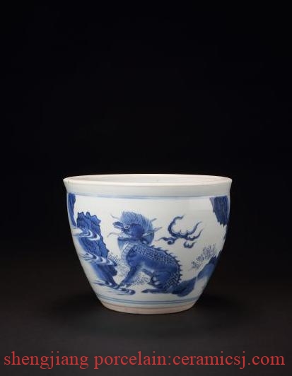 Ming Chongzhen blue and white porcelain decoration features
