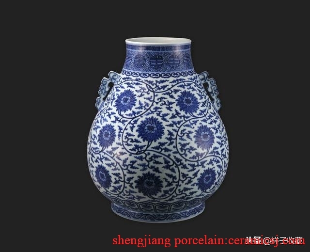 Characteristics of blue and white porcelain in the Qing Emperor Qianlong period